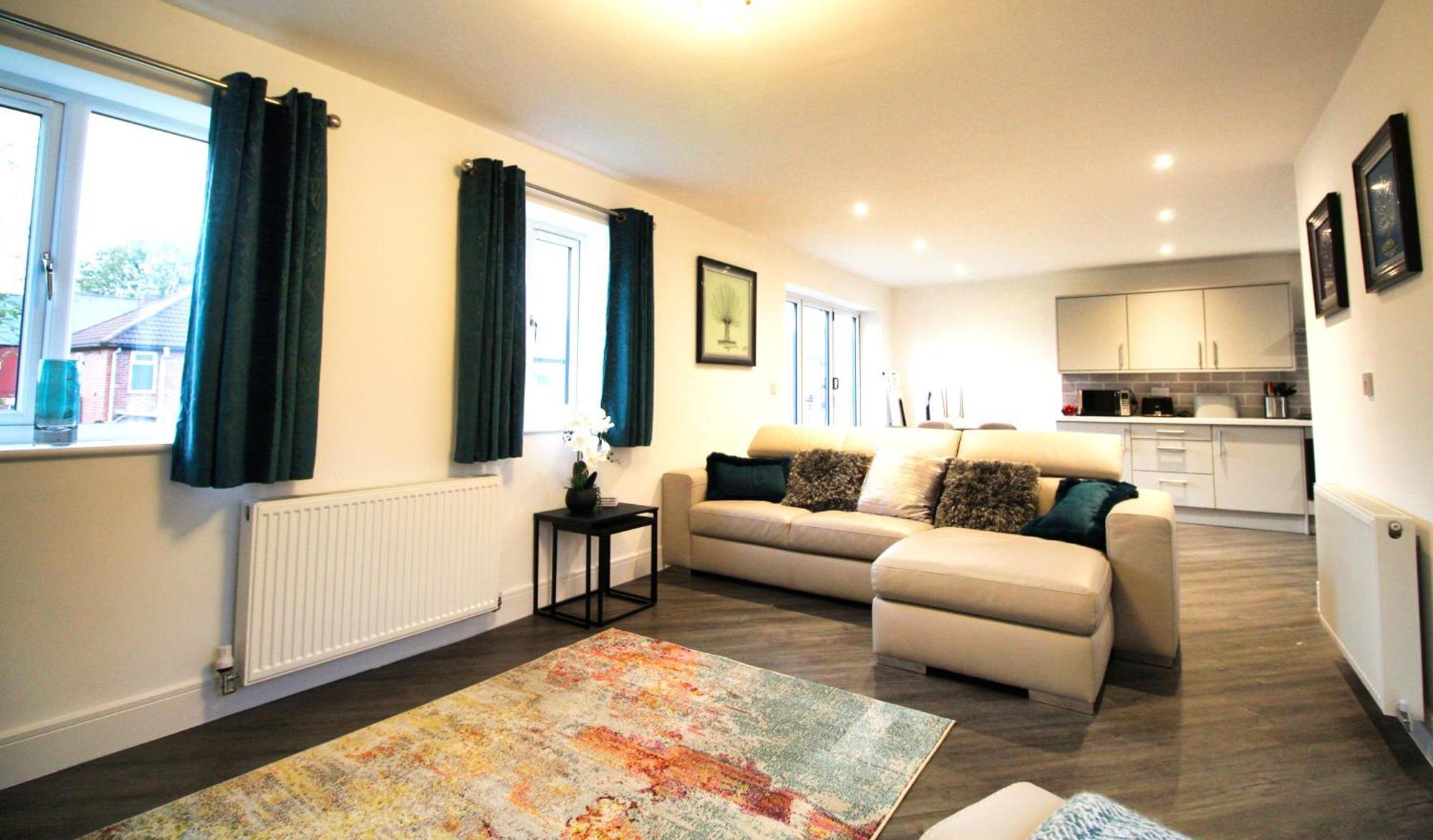 Rotherham - Rawmarsh - Great Customer Feedback - 2 Bed Bungalow - New Build - High End Furnishings - Wheel Chair Accessible - Large Enclosed Garden - Dog Friendly Экстерьер фото